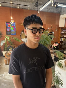 チャプター 問屋町(chapter) メンズカットクロップカットテーパーローフェード韓国ヘア眉毛