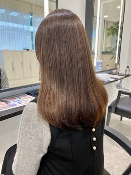 メゾンブラン 川西阪急店(Maison Blanc) AVEDAケアカラー艶セミロング