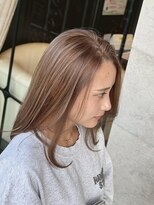 ライン(LYNE) 透明感/ナチュラルハイライト/ミルクティーブラウン