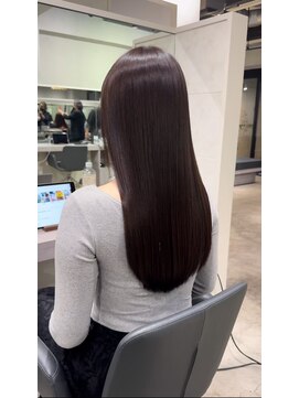 キュア 表参道(CURE) ・表参道駅・縮毛矯正・髪質改善・トリートメント・美髪矯正