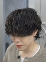 オーバル ジングウマエ(OVARL jingumae)&nbsp;シャドウパーマ縦落ちパーマサーフカールフェザーパーマ