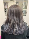 グラデーションウェーブヘア