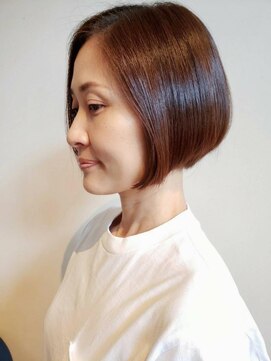 トップヘアー ガーデンヴィラ 安城(Garden Villa) 美しいシルエットの前下がりボブ/ヘルシースタイル