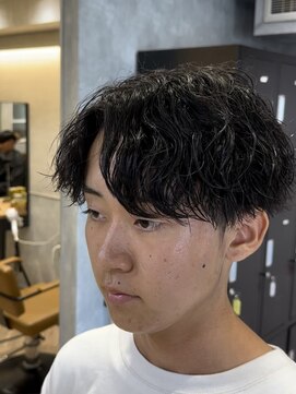 レイズ 名古屋(RAYS) 波巻きスパイラルパーマ刈り上げセンターパート h