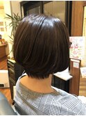 ショートボブ
