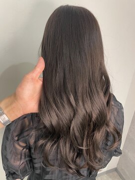 バックス(BUCKS) 透明感あるイルミナカラー