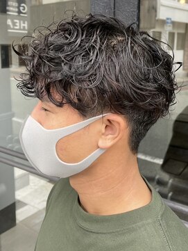 カムジーヘッドカミノウラ(COMEGHEAD KAMINOURA) メンズマッシュパーマニュアンスパーマスパイラルパーマ刈り上げ