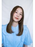 ツヤさらストレート×センター分け