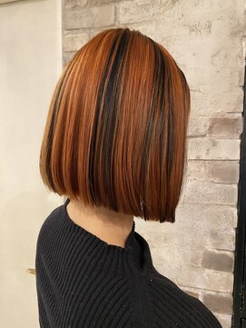 ロンド(RONND) オレンジ×ブラックのコントラストボブ