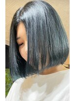 アンク(Ankh)&nbsp;切りっぱなしボブ／メタリックブルー／