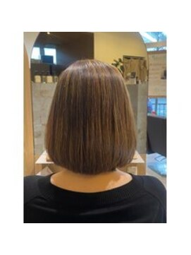 ヘアーオアシス ビオトープサン(Hair Oasis biotope SUN) ボブ白髪ぼかし