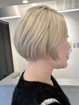 ルーブ トウキョウ(Loob. TOKYO) 池袋東口ハイトーンカラーショートヘアレイヤーボブショートボブ
