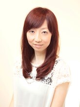 エクリュ(ecru)&nbsp;作り込みすぎず、まとまり感のある上品なスタイル