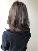 ミディアムレイヤー×透明感スモーキーベージュ【CERCA高田馬場