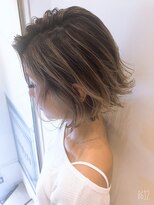 トルネード(TORNADO)&nbsp;外国人風耳掛けボブ ハイライトバレイヤージュ グレージュ