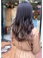 ロジェ(loje) 【loje】ロングヘア*インナーカラー