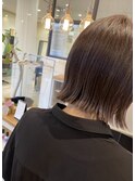 ニュアンスハイライトカラー×白髪染め 切りっぱなしくびれヘア