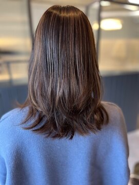 ジールヘアー(GIIL HAIR) ミディアムレイヤー