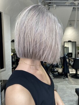 ロア インターナショナル 新宿店(LoA International) 新宿/20代30代大人かわいい顔まわりレイヤーカット