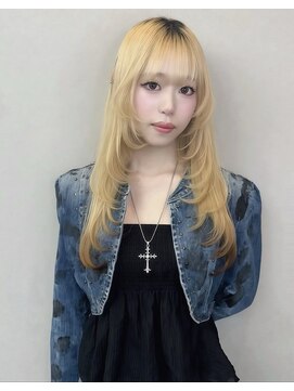 エミーバイモアムー(Emmie byMoremuu) 【あいり】レイヤースタイル