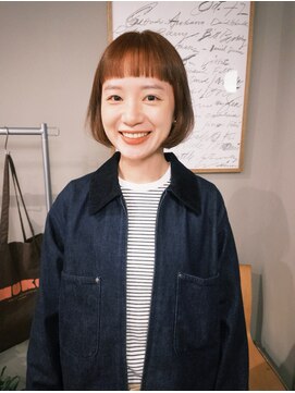 ムク(muku) ブリーチなしダブルカラーにオン眉ボブ