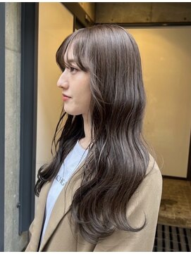 柔らかアッシュベージュ、透明感カラー、ブルーアッシュ