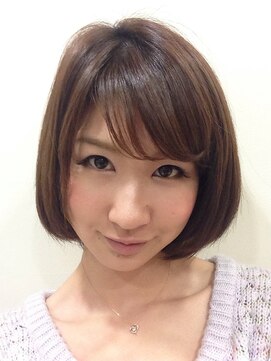 マリブ ヘアリゾート 伊勢崎本店(malibu hair resort) 丸みのあるショートボブスタイル/斜めバング/30代/40代/50代