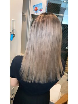 ラフ 難波店(LAFF) #黒髪#ボブルフ#ネビージュ#小顔#ワンレン