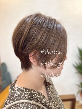 アイリー(Irie) 丸みショート