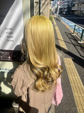 ブーミー(Bor mee) 【Bormee】ブリーチ必須☆ハニーイエロー×グレージュ/嶋田萌乃