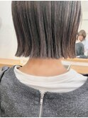 軽やかさのあるぱつっと黒髪ボブ☆