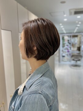 クラメール 黒崎コムシティ店(Kraemer) 前髪なし×くびれショートボブ30代40代50代（友塚）