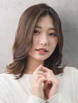 レヴィア(REVIA)&nbsp;レディース外はねレイヤースタイル