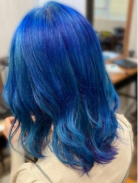 テーラヘアー 成田店(TELA HAIR) ビビッドブルー