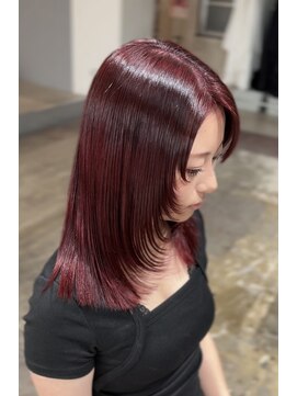 ヒペリカム(hypericum) ワンカラーで作るチェリーレッド