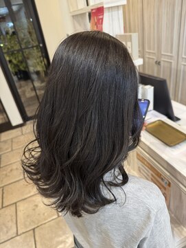 クリスタルマジック 本店(CRYSTAL MAGIC) ダークアッシュ/セミロング/ミックス巻き