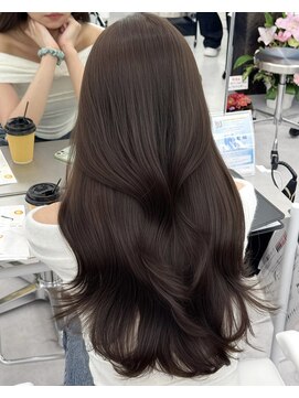 アマトウキョウスマートサロン(AMA TOKYO×Smart Salon) 韓国ヘア 透明感カラー オリーブベージュ