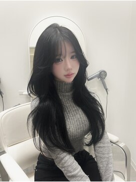 スリー(THREE) 色気のある上品さと可愛さをmixした韓国ヘア