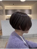 刈り上げ前下がりカット