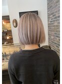 ホワイトベージュ
