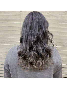 オズ エフ(ｏｚ ｆ［e・f］) ブルーシルバー×シルバーベージュ