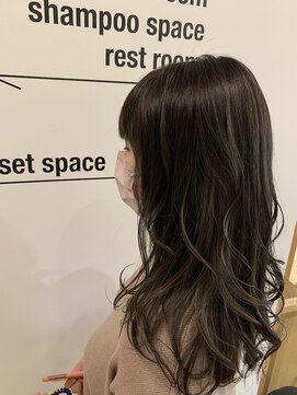 ヘアブランコブランコ 横浜(hair blanco_blanco) 似合わせカット/くびれヘア/デザインカラー/艶ボルドー[横浜駅]