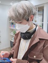 モリオフロムロンドン 松戸店(Morio from London)&nbsp;【松戸 岩口】くせ毛風ハイトーンマッシュショート