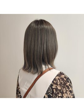 シックノアール(CHIC NOIR) オリーブベージュ
