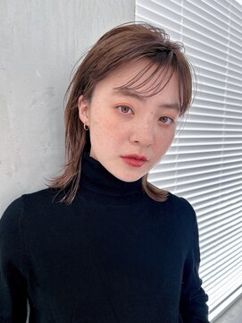 タス(tas) 顔まわりレイヤーボブ