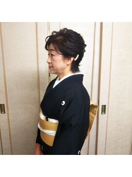 横濱ハイカラ美容院(haikara美容院) 留袖着付けとヘアセット