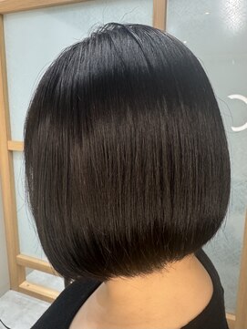 イゾラ(isola) 【isola】ミニボブ/質感再整カラー/最新髪質改善/地毛風カラー