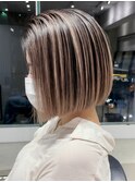 ボブミディアムショートくびれヘア顔周りレイヤー_ba354131