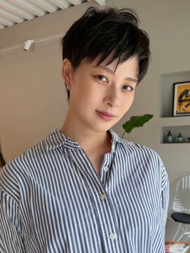 ホヌン 茅ヶ崎(Honnun) 【20代30代40代】モード◇暗髪ハンサムベリーショート