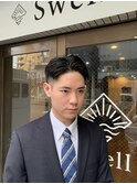 ビジネスシーンでもキマる！アイパー爽やかショート